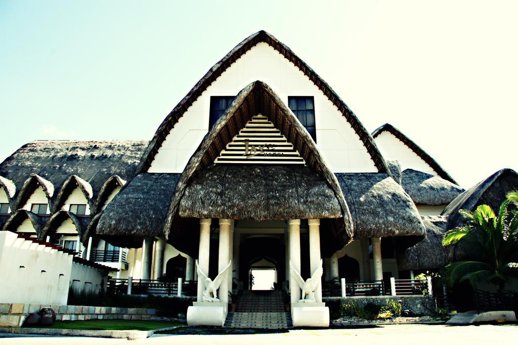 Java Hotel Laoag Εξωτερικό φωτογραφία