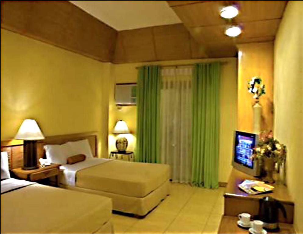 Java Hotel Laoag Εξωτερικό φωτογραφία